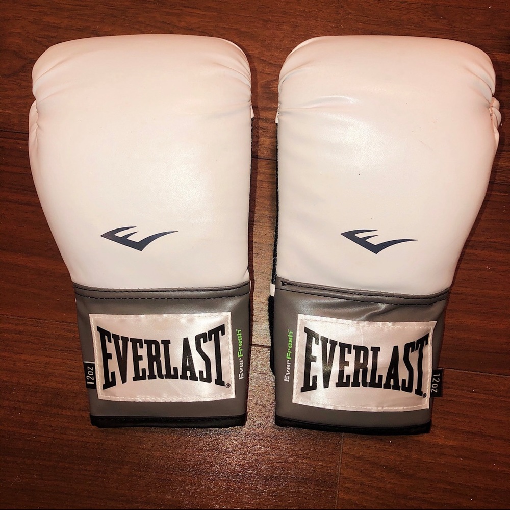Everlast white womens boxing gloves